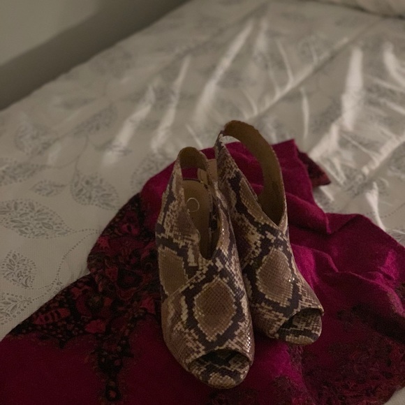 Jessica Simpson Snakeskin Slingback Booties - Picture 5 of 8